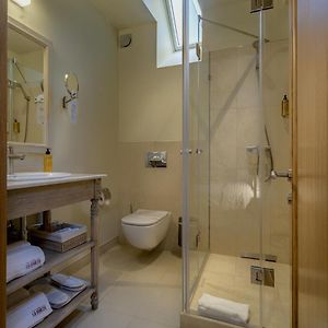Standard Room with 1 Single Bed